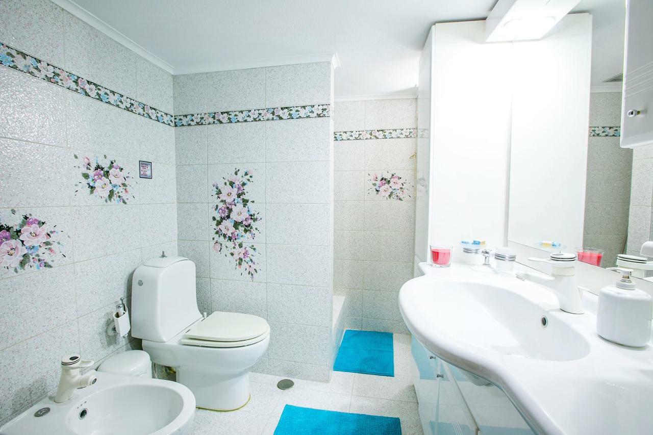 Spacious Apartment Next To Metro - Marousi Athena Bagian luar foto