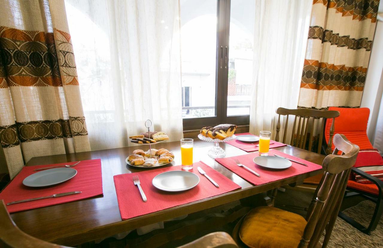 Spacious Apartment Next To Metro - Marousi Athena Bagian luar foto